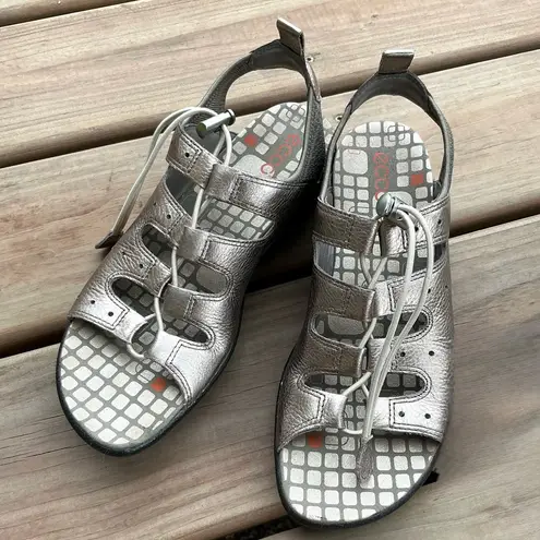 Ecco soft leather Strappy Sandals🌷🌷