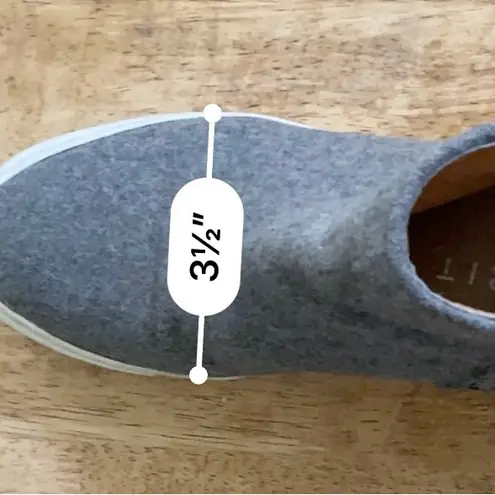 Esprit Women’s Size 6.5 Gray Sneaker Booties