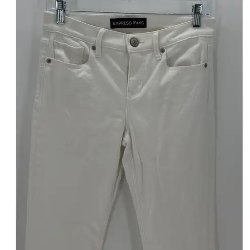 EXPRESS  mid rise bell flare white jeans size 2 western NFR rodeo hippie coastal