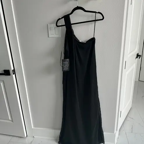 Tuckernuck Pomander Place Black Soleil Gown Size Medium New