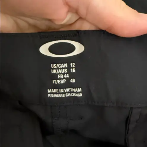 Oakley NWT Women's Black Shorts. Size 12