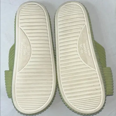 Slippers with Bow Detail Green Size undefined