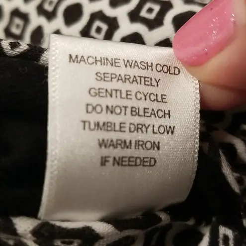 Michael Stars 💕💕 Reversible Bath Robe ~ Black & White Geometric Print Medium