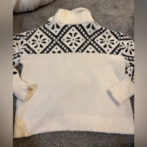 Tea N Rose  Comfy Pullover Sweater