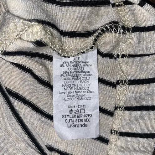 Windsor  black & white striped high rise shorts with pockets - size large