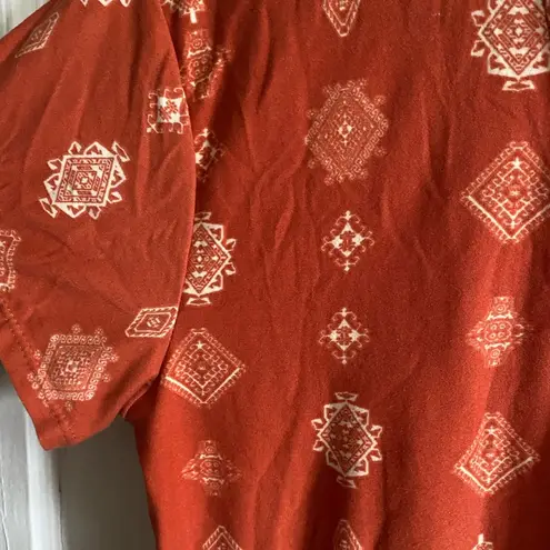 No Boundaries  Orange Crisscross Front Short Sleeve Tee Size LG