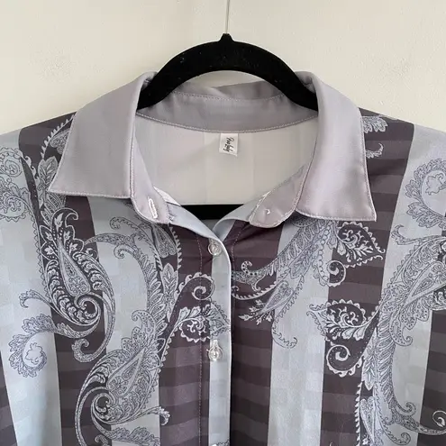 Pixie Lady Gray Polo Paisley Striped Top Size Large - Image 2