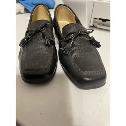 Sesto Meucci Italy Women's Loafer Size 7.5 Black Leather Slip On Shoe Tassels