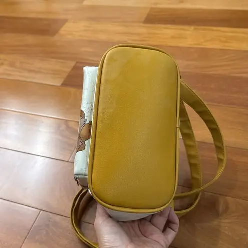 Lounge Fly Pokemon Evee & Eeveelutions Mini Backpack