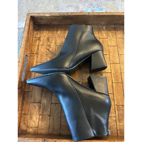 Black Pointed Toe Ankle Boots with Block Heel and Back Zipper, Women's Size 8