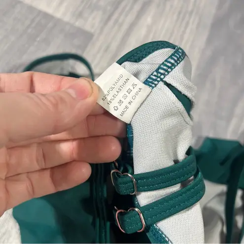 No Brand, Women's Emerald Green Ruffle Swim Top; Large