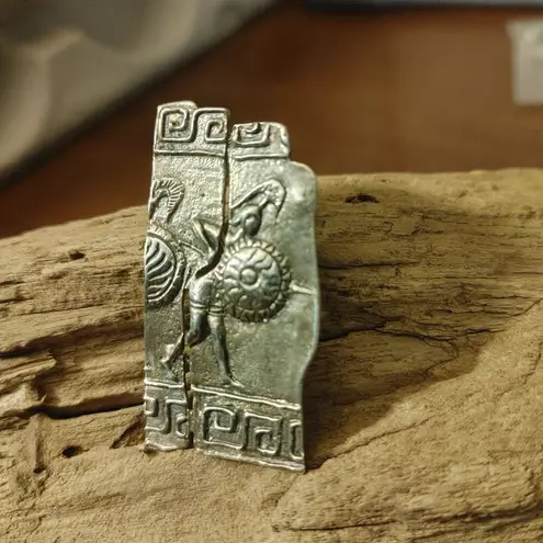 Spartan Mural Vintage Greek Warrior Brooch Shield Helmet Design Unique Split Silver