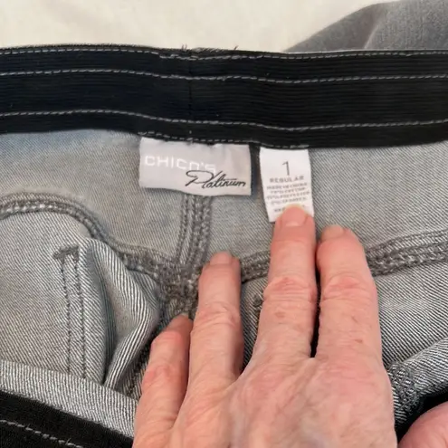 Chicosâplatinum sz 1 (M) grey distressed elastic waistâstretchyâflareâjeansâGUC Gray