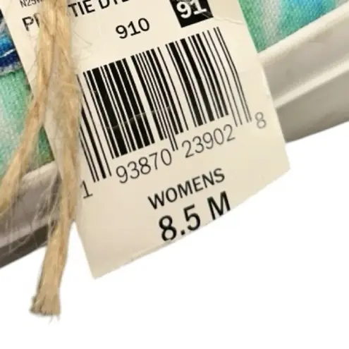 blowfish NWT  Malibu Women’s Slip-On Sneakers – Size 8.5