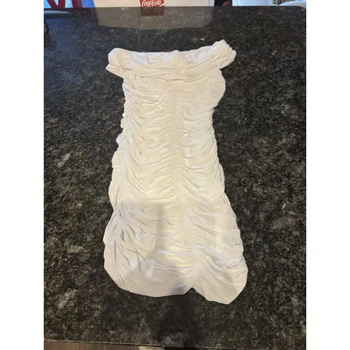 Naked Wardrobe Ruched Bodycon Off Shoulder White Dress Size Small Shawl