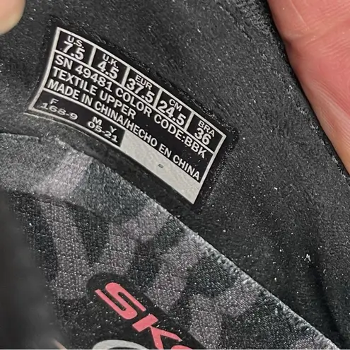 Skechers  Classic‎ Fit Memory Foam Black Shoes