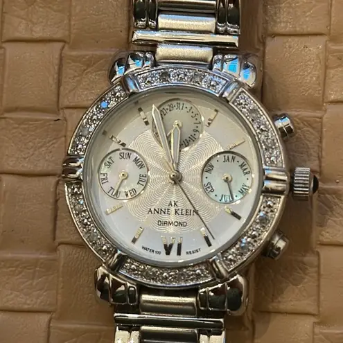 Anne Klein Vintage  Diamond Edition silver tone quartz watch