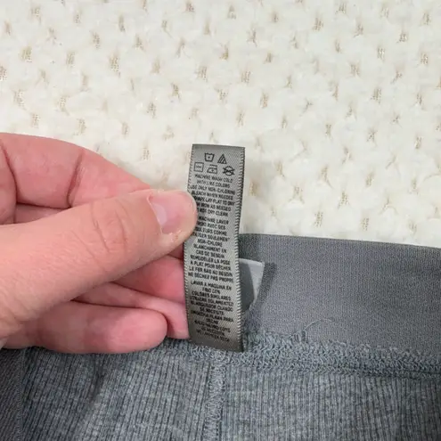 SKIMS Boyfriend Collection Gray Ribbed Knit High Waisted Boxer Brief Shorts M