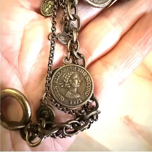 Premier Designs queen Elizabeth coin charm bracelet