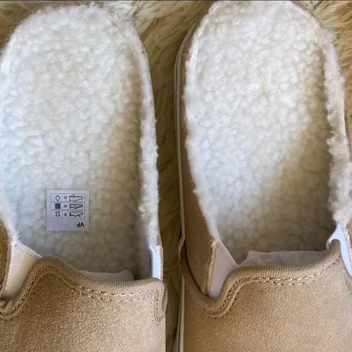 Vans NWT

 Asher Women's Sherpa-Lined Suede Mules thumbnail 4