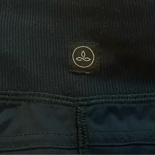prAna Black Capri Activewear Pants Medium