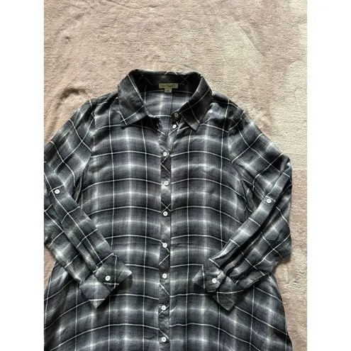 Simply Noelle Simply Noelle Flannel Button-up with Pockets Rolled Sleeves Size M