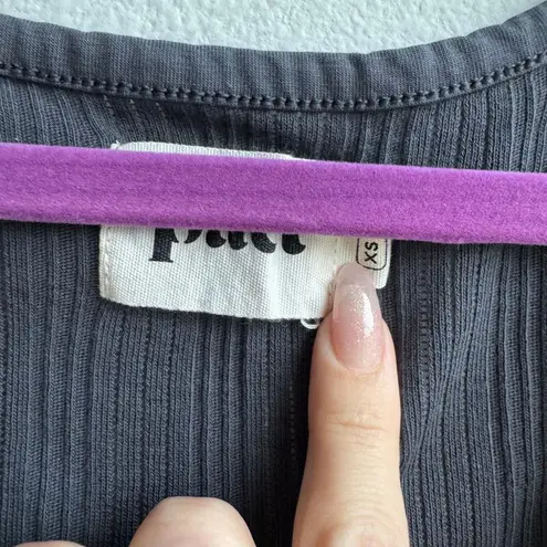 $5/$25 Pact 100% Organic Cotton Gray Ribbed Button Henley Ruffle Tank Size XS