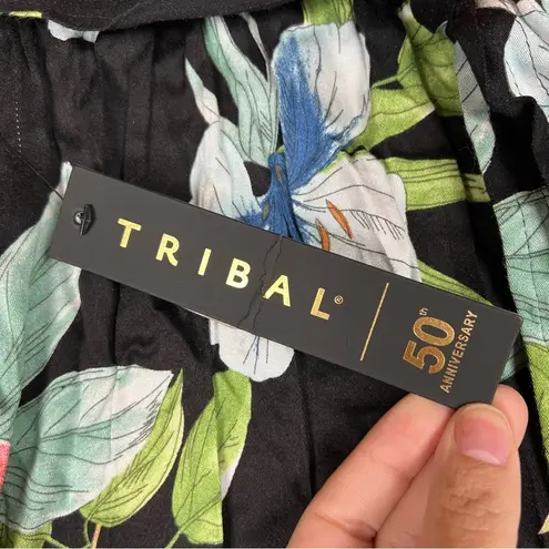 Tribal Floral Bright Shorts with front tie, NWT, $78 retail, Size XS w/stretch Black
