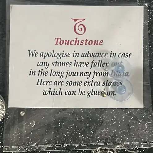 Touchstone Bollywood Bridal Prom Glam Rhinestone Necklace Earrings Mangtika Set Silver