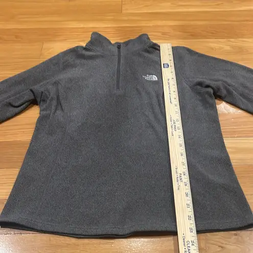 The North Face  women’s gray fleece 1/4 zip up pull over size medium.