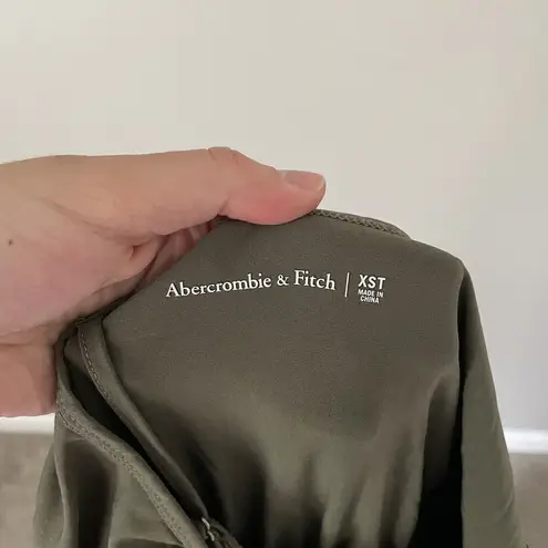 Abercrombie & Fitch  Size XST Tall Traveler Jumpsuit Sleeveless Khaki Green - Image 6