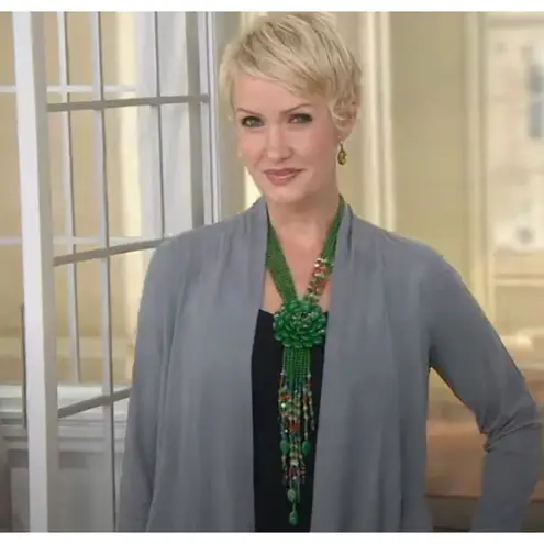Joan Rivers New Starlet Style Beaded Flower Cluster Fringe Jade Green Necklace