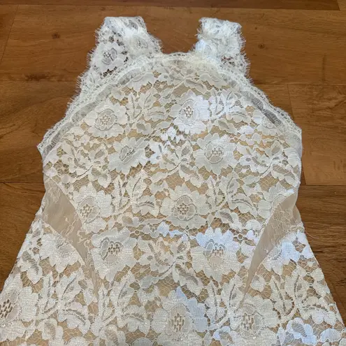 The Clothing Company Size Medium Off White Nude Lace Mini Dress New