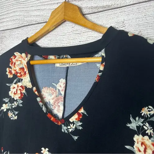 Liberty Love Floral V-Neck Cut Out Black Long Sleeve Top Size 1X