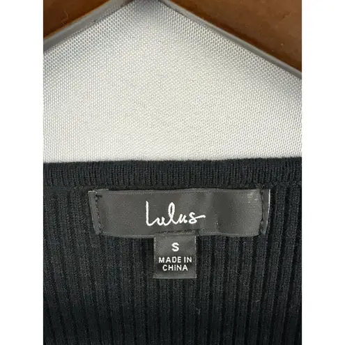 Women’s Lulu’s Small Black Long Sleeve Cropped Shirt with Poofed Sleeves