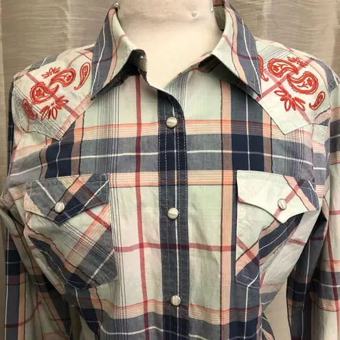 Wrangler Retro Plaid Snap Button Front with Paisley Embroidery