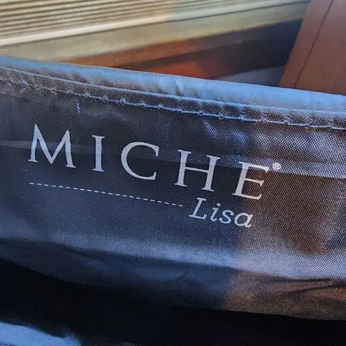 Miche Demi Lisa Leopard Print Shell Black