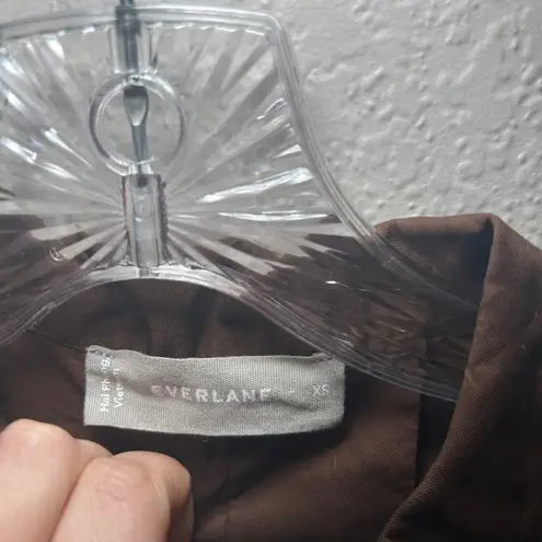 Everlane  Brown Long Sleeve Button Up Shirt XS NWT academia old money neutral