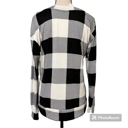 secret treasures  small (4-6) women’s easy fit super soft knit checker board top