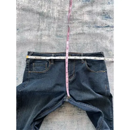 Natural Reflections Classic Fit Straight Leg Jeans Women's Size 6 Average