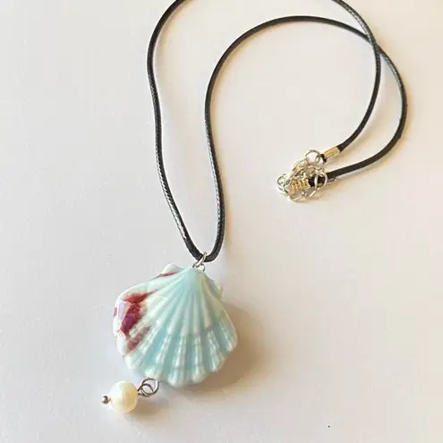 Handmade natural freshwater pearl & ceramic shell necklace🐚☀️🌊💦