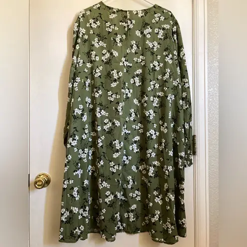 ASOS Curves New Look Avocado Green Amelie Floral Balloon Sleeve Smock Dress Size undefined