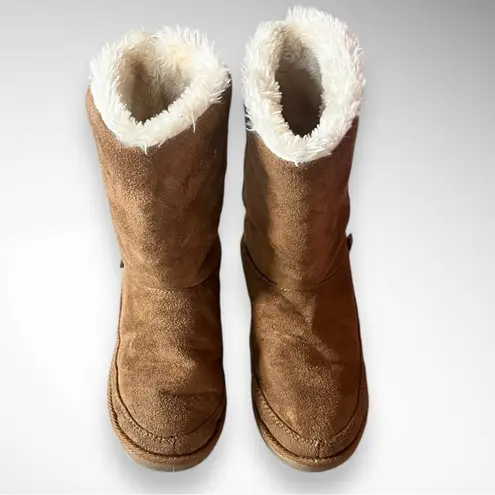 Gander mountain Women's Tan Faux Suede Faux Fur Boots Size 6 | EUC