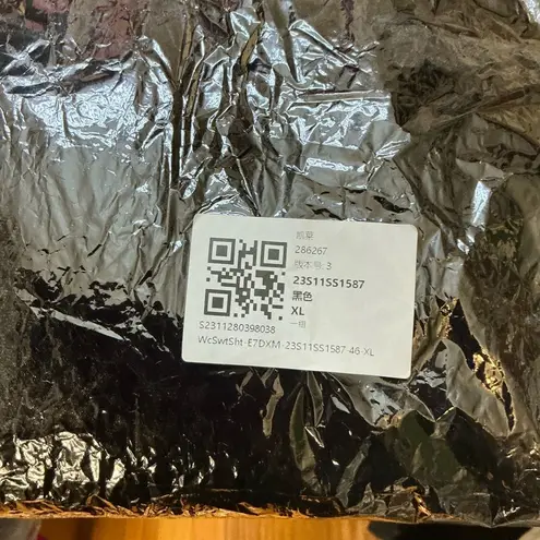 Halara Black Velvet Hoodie Luxurious Sweatshirt