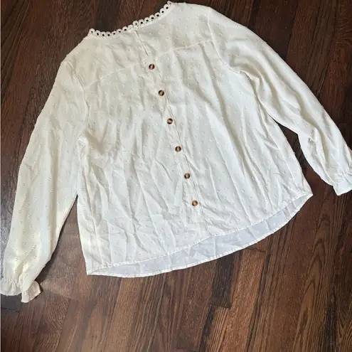 Amazon  white blouse with buttons - Image 3
