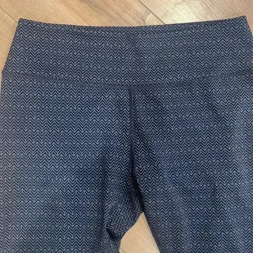 Splits59  Leggings Workout Capri Crop Athletic Pants Zig Zag Navy Sz L