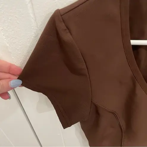 Aerie Offline by  Brown Sidewalk Seamless Cropped T-Shirt - Image 2