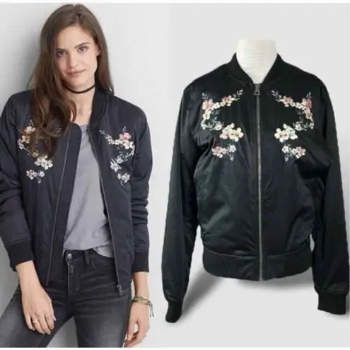 American Eagle  | Members Only Bomber Jacket Black Embroidered Floral | Medium