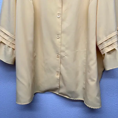 Maggie Barnes Button Front Top Womens 4X Butter Yellow Mature Casual Workwear