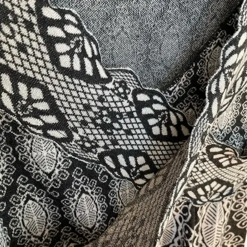 Knitted & Knotted Patterned Dress M Womens Scallop V Neck Cap Sleeve Mini Wool Black Size M